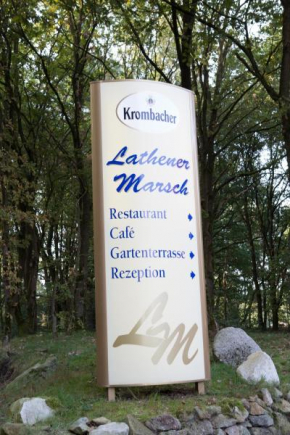 Отель Hotel Restaurant Lathener Marsch  Латен